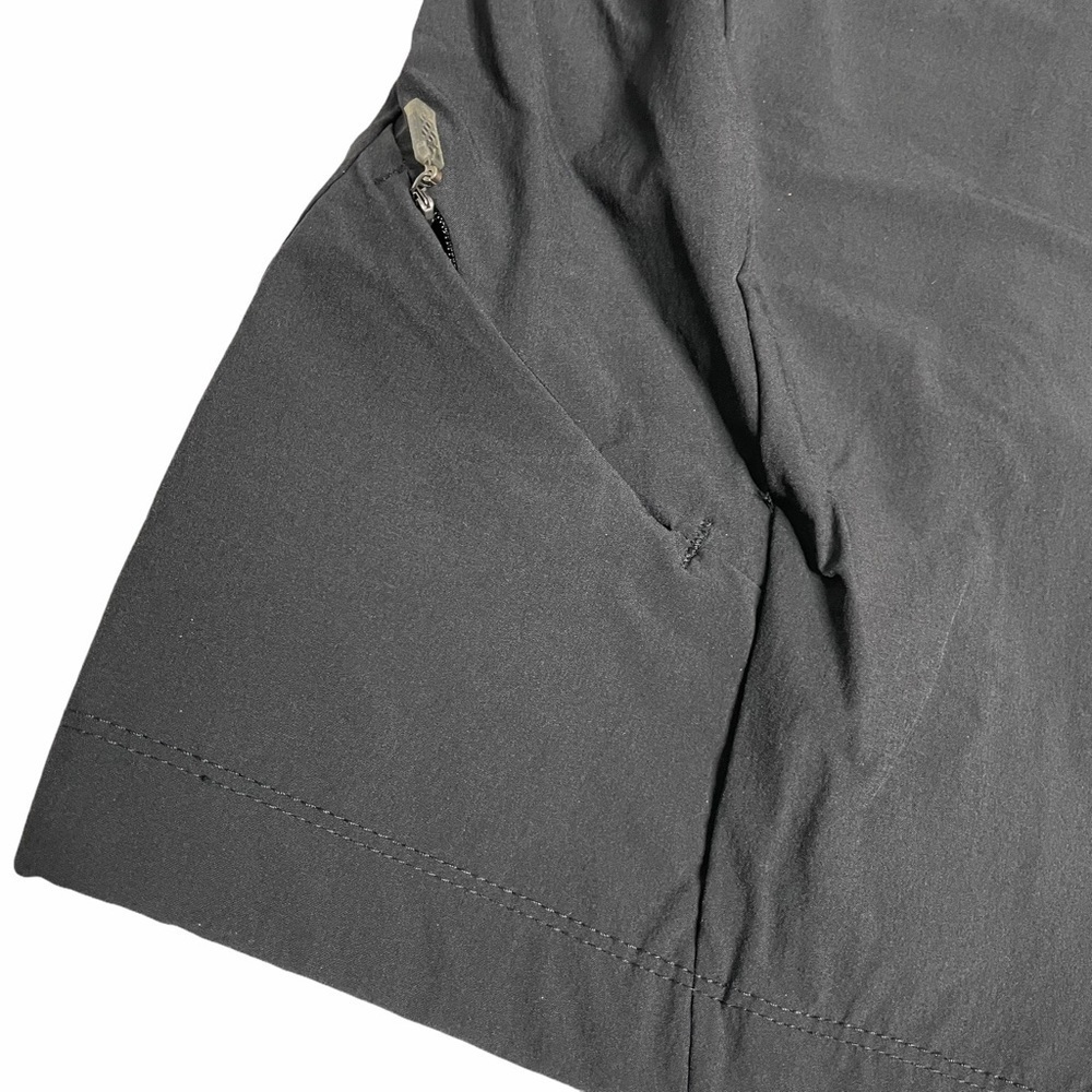 Mountain Hardwear Ellinor Hiking Capri Pants Size 8 Zippered Pockets - Picture 5 of 10
